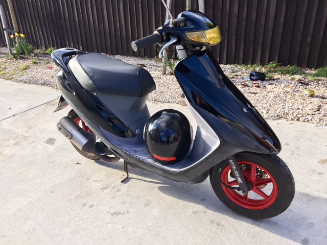 Honda ZX Dio (1).jpg