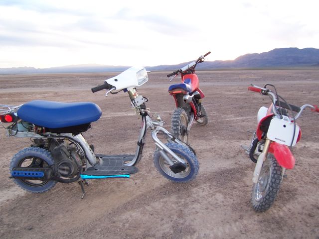 Actually goes faster than the mini dirt bike that has gears .